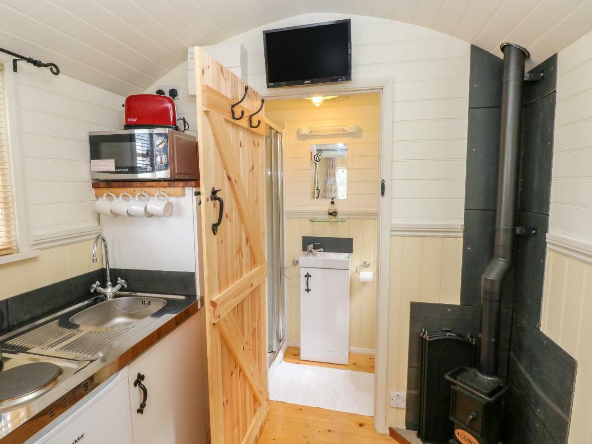 Shepherds Hut - The Crook Milford Haven Luaran gambar